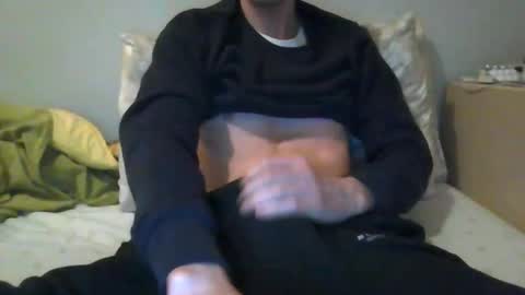 00europeboy00 online show from 02-02-26, 02:32