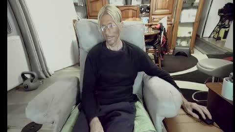 jeff online show from 10-12-25, 06:01