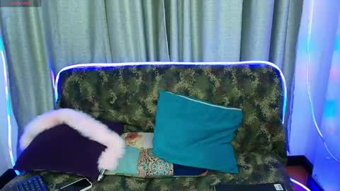 Snapshot of 01klhoe01 chatting on 05-08-26, 04:18 Klhoe Carter 3 online show from 05-08-26, 04:18