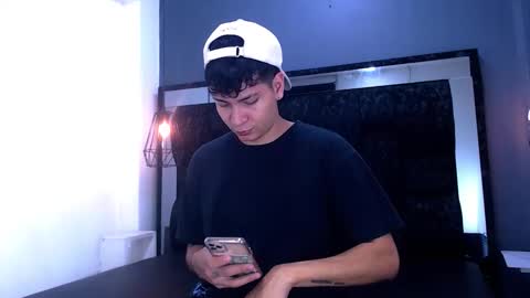 Snapshot of 0_alejo chatting on 01-09-26, 06:16 alejo online show from 01-09-26, 06:16