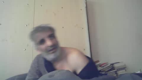 Snapshot of 0luvmonkey chatting on 04-03-26, 12:47 0luvmonkey online show from 04-03-26, 12:47