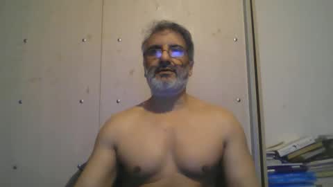 Snapshot of 0luvmonkey chatting on 04-19-26, 01:49 0luvmonkey online show from 04-19-26, 01:49