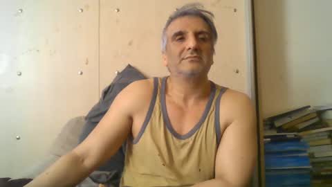 Snapshot of 0luvmonkey chatting on 04-25-26, 03:42 0luvmonkey online show from 04-25-26, 03:42