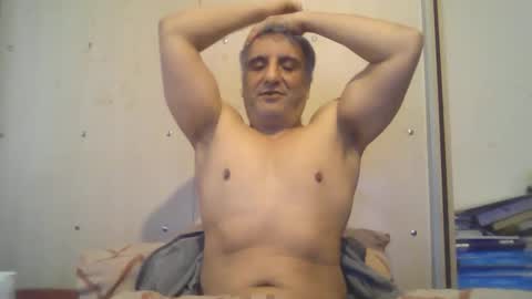 Snapshot of 0luvmonkey chatting on 05-06-26, 05:46 0luvmonkey online show from 05-06-26, 05:46
