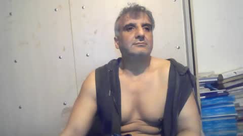 Snapshot of 0luvmonkey chatting on 08-08-26, 02:57 0luvmonkey online show from 08-08-26, 02:57