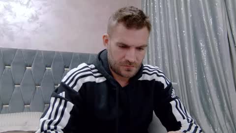 10in_deluxe online show from 12-15-25, 07:12