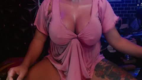  i am trixie im Your Selfsucking Mistress  online show from 06-22-26, 04:31