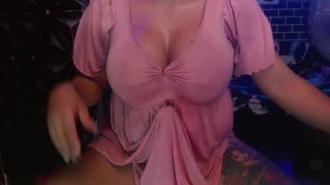  i am trixie im Your Selfsucking Mistress  online show from 07-09-26, 02:26