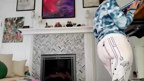 Aurora Willows online show from 02-03-25, 03:27