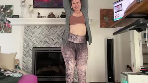 Aurora Willows online show from 02-26-25, 02:03