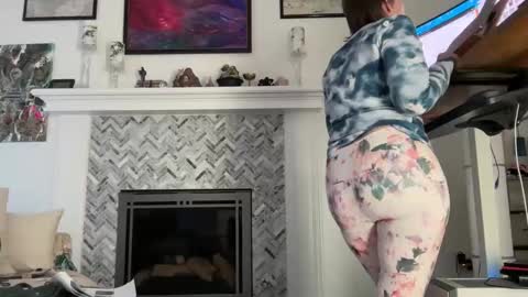 Aurora Willows online show from 02-27-25, 11:15