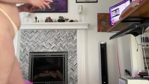 Aurora Willows online show from 03-06-25, 08:05