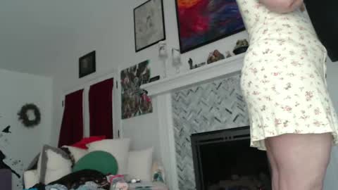 Aurora Willows online show from 03-11-25, 11:44