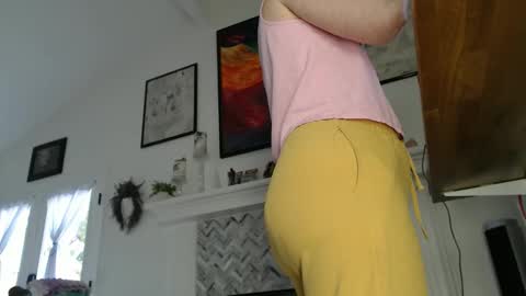 Aurora Willows online show from 12-01-25, 03:39