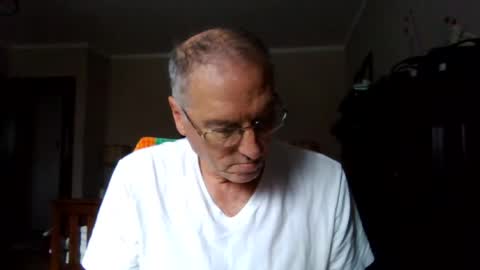 Snapshot of 123456ant chatting on 06-18-26, 09:41 123456ant online show from 06-18-26, 09:41