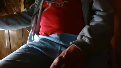 Snapshot of 13xxx20 chatting on 11-28-25, 01:03 Absentee online show from 11-28-25, 01:03