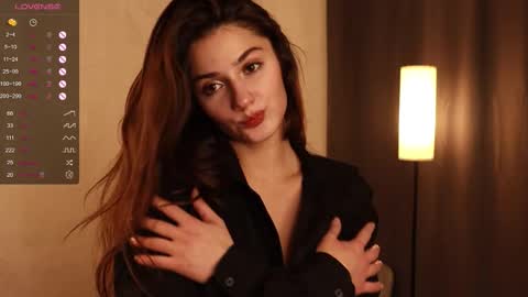 Leksi online show from 11-19-25, 02:28