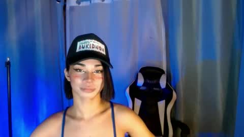 Snapshot of 18_nicole chatting on 03-12-25, 09:02 barbie online show from 03-12-25, 09:02