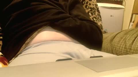 Snapshot of 1971rockhead chatting on 01-12-26, 02:28 rockhead1953 online show from 01-12-26, 02:28