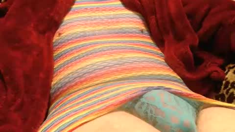 Snapshot of 1971rockhead chatting on 01-13-26, 11:48 rockhead1953 online show from 01-13-26, 11:48