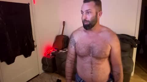 Snapshot of 1981thor chatting on 12-14-25, 02:28 1981thor online show from 12-14-25, 02:28