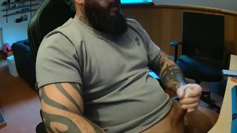 19andre90 online show from 12-17-25, 09:59