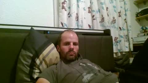 Snapshot of 19berni91 chatting on 09-25-25, 06:55 berni online show from 09-25-25, 06:55