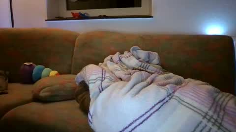 19klappert90 online show from 12-22-25, 02:19