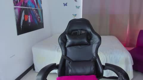 stef read my description online show from 02-28-26, 04:08