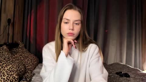 Snapshot of 1i1ypa1mer chatting on 02-28-25, 10:39 Lily 3 online show from 02-28-25, 10:39