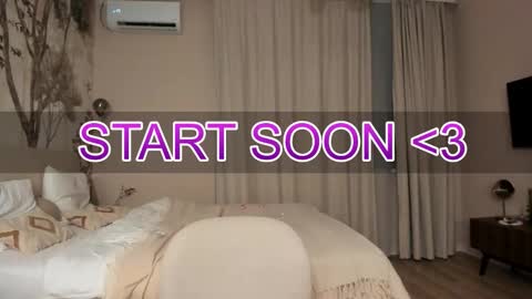 Snapshot of 1i1ypa1mer chatting on 10-02-25, 03:52 Lily 3 online show from 10-02-25, 03:52