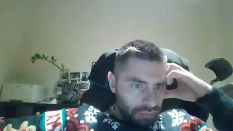 Snapshot of 1kamilkamil11 chatting on 12-01-24, 08:53 kam online show from 12-01-24, 08:53