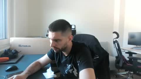 Snapshot of 1kamilkamil11 chatting on 01-17-25, 01:13 kam online show from 01-17-25, 01:13