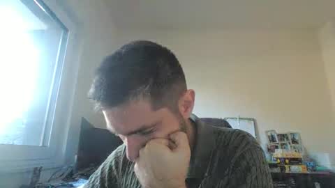 Snapshot of 1kamilkamil11 chatting on 10-19-25, 12:17 kam online show from 10-19-25, 12:17