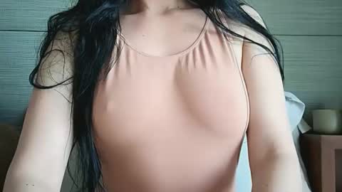 Snapshot of 1lovely1 chatting on 02-17-26, 07:20 Onna online show from 02-17-26, 07:20