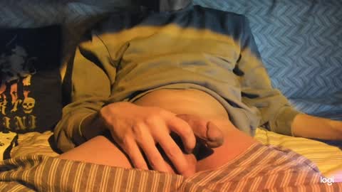 Snapshot of 1mehdiman chatting on 12-07-24, 07:54 MED online show from 12-07-24, 07:54