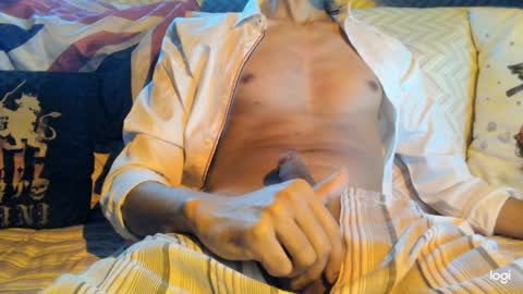 Snapshot of 1mehdiman chatting on 12-24-24, 02:33 MED online show from 12-24-24, 02:33