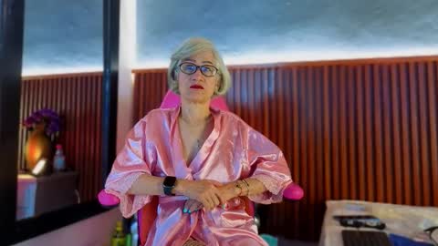 Miss Monserrate online show from 03-20-26, 01:16