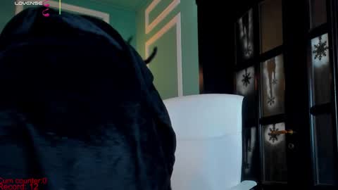 Moona  online show from 01-19-25, 06:21