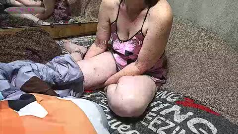 Snapshot of 1nakedneighbor chatting on 11-11-25, 08:25 1nakedneighbor online show from 11-11-25, 08:25