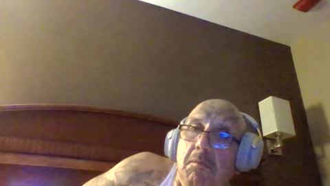 TheShyOne18 online show from 04-21-26, 10:43