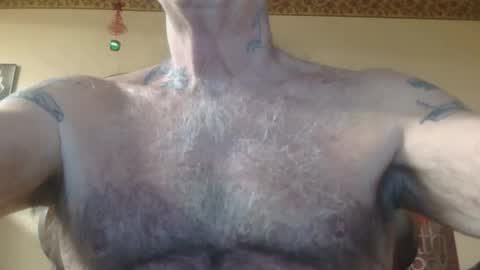 Snapshot of 1pizza_n_3beers chatting on 12-16-25, 12:21 Pizza online show from 12-16-25, 12:21