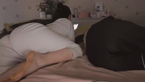 Snapshot of 1rapunzel chatting on 12-16-25, 08:30 1rapunzel online show from 12-16-25, 08:30