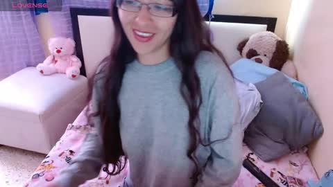 paola online show from 12-12-24, 10:52