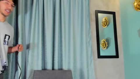 Sebastian online show from 10-18-25, 07:14