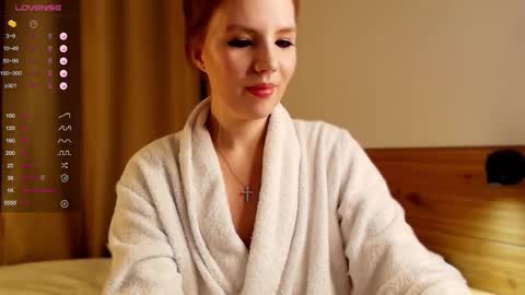 Snapshot of 1slavicdoll chatting on 09-29-25, 01:11 VICTORIA online show from 09-29-25, 01:11