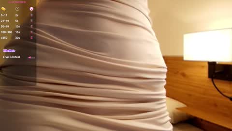 Snapshot of 1slavicdoll chatting on 10-29-25, 01:52 VICTORIA online show from 10-29-25, 01:52