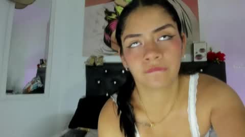 1sweetvaleria1 online show from 05-26-26, 01:01