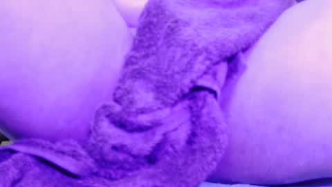 Snapshot of 1tallhispanic13 chatting on 09-11-25, 06:30 1tallhispanic13 online show from 09-11-25, 06:30