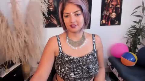 1wayra online show from 10-08-25, 02:58